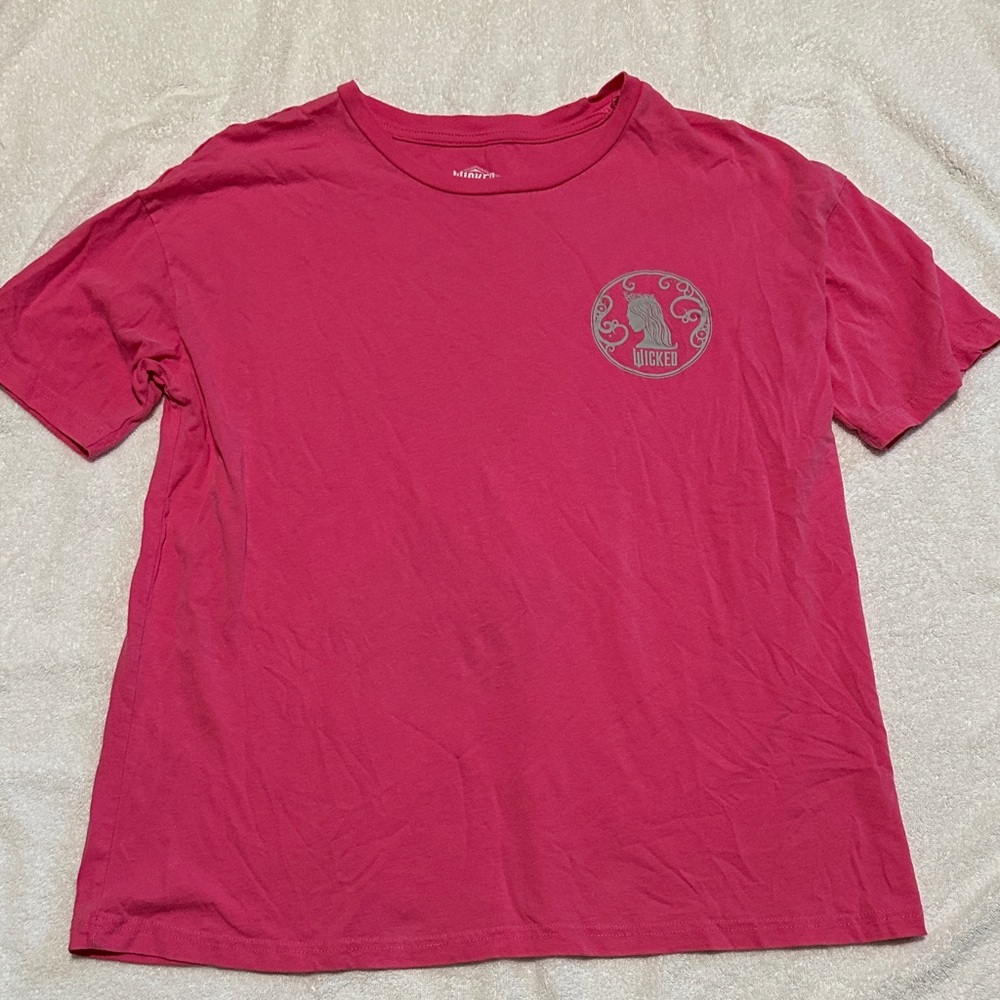 Wicked Juniors Pink Short Sleeve T-Shirt with Glinda Graphic Size Small - Picture 1 of 4